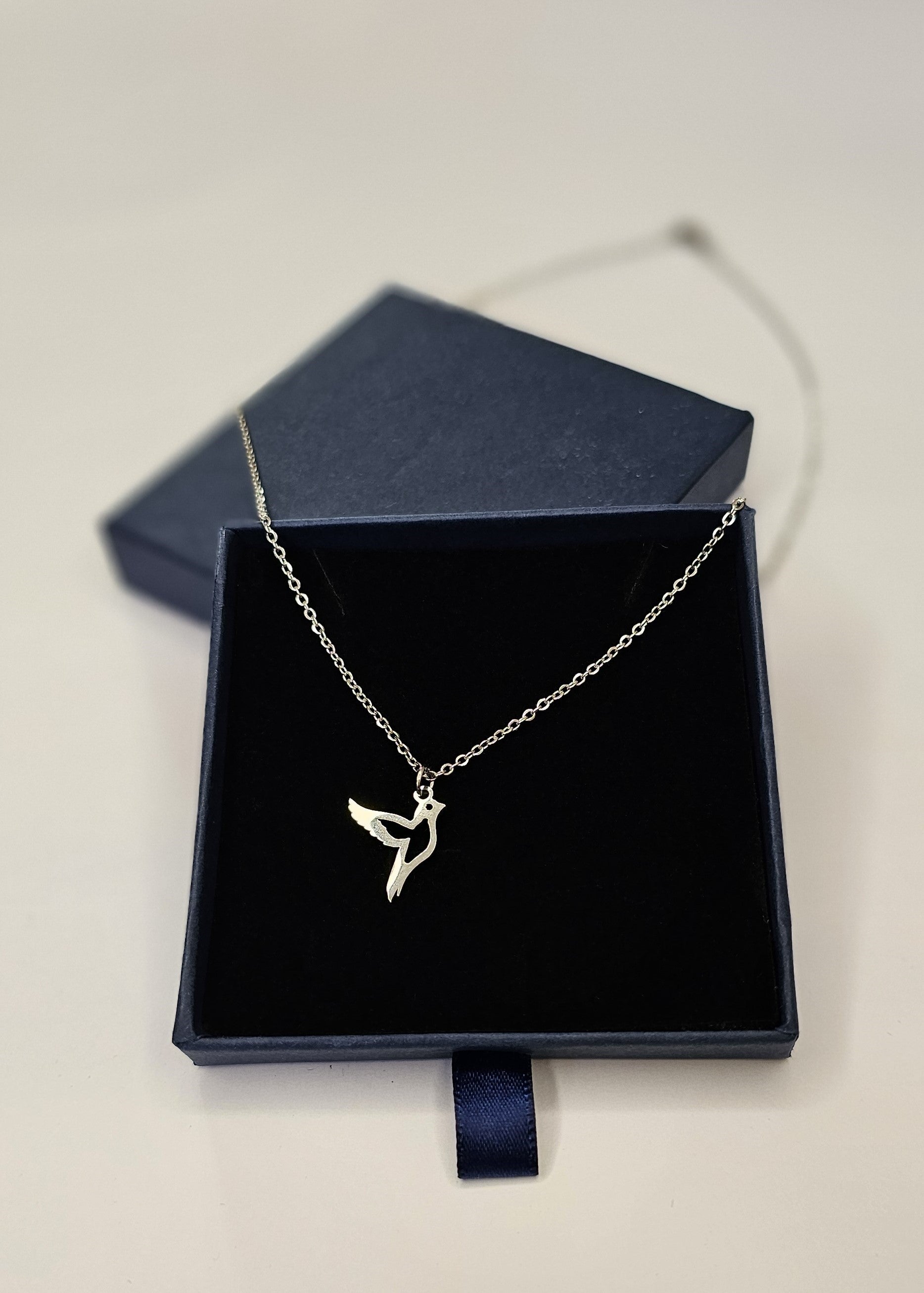 Bird Pendant Necklace